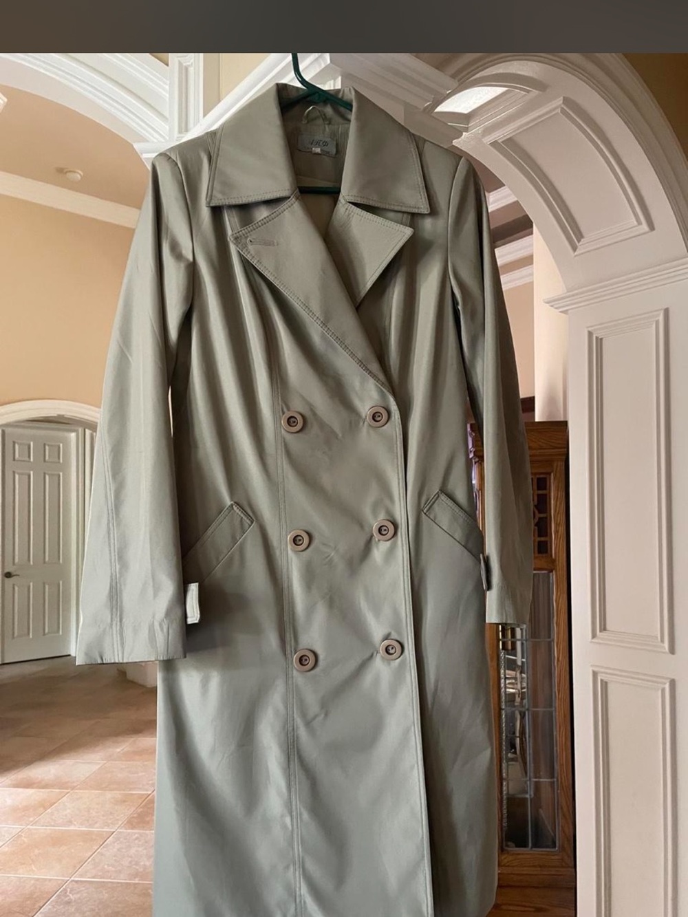 Classic Double-Breasted Women’s Trench Coat
